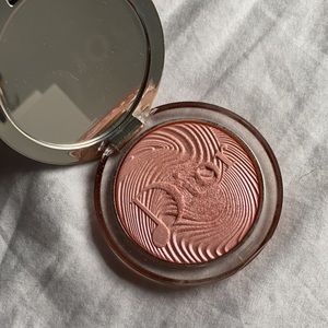 Dior Luminizer in Glow Vibes